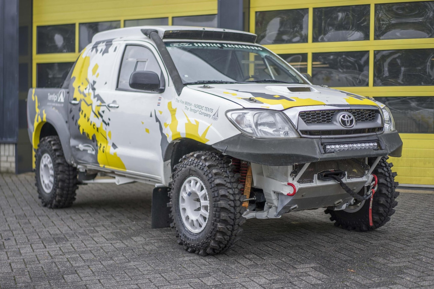 Toyota HiLux - 3.0 D-4D SR DC Rallyauto - AutoWereld.nl