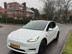 Tesla Model Y - RWD