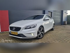 Volvo V40 - 2.0 T2 R-Design