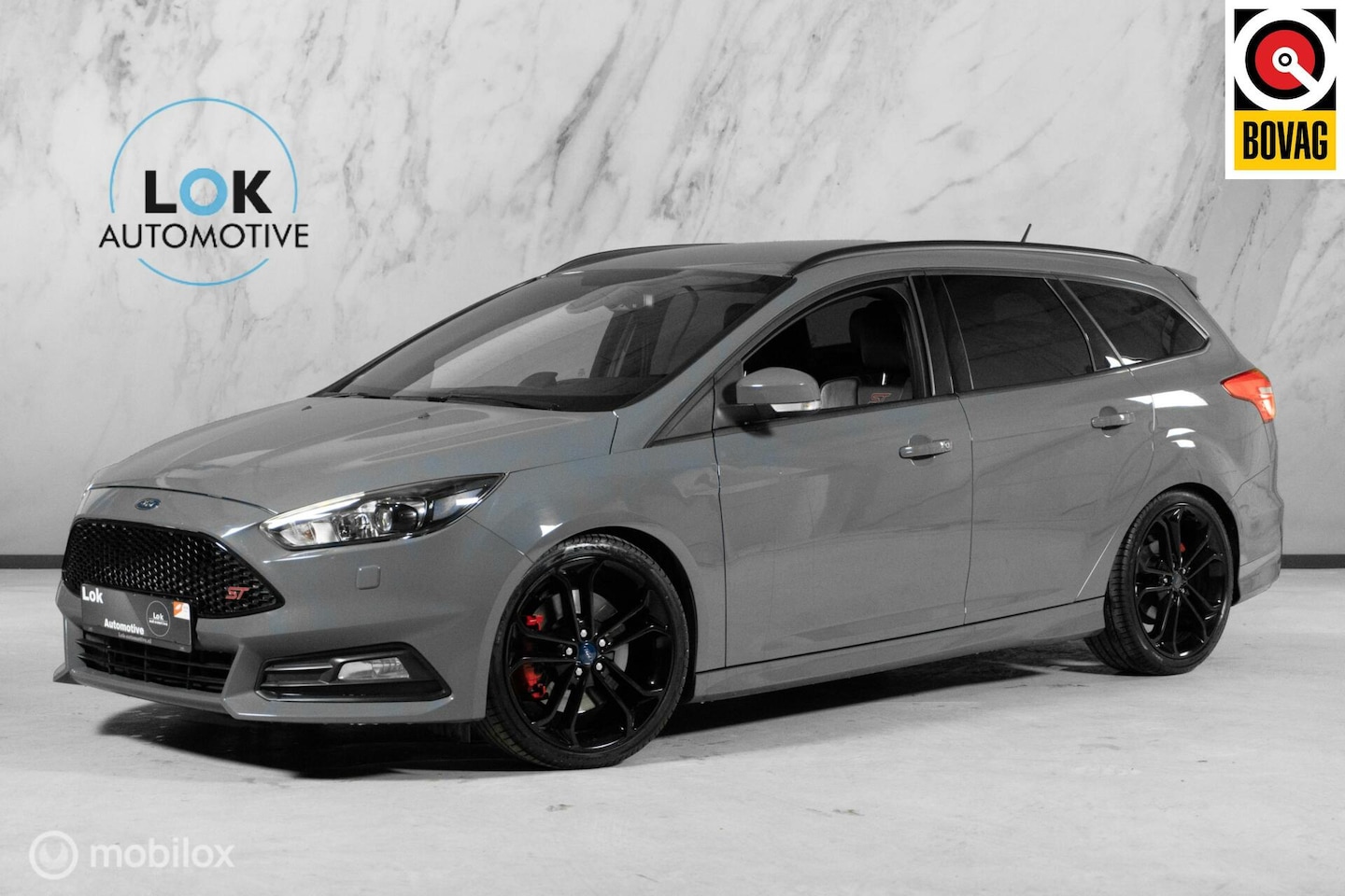 Ford Focus - 2.0 ST 252PK LED|SONY|LEDER|CAMERA|CRUISE|STUURVERWARMING - AutoWereld.nl