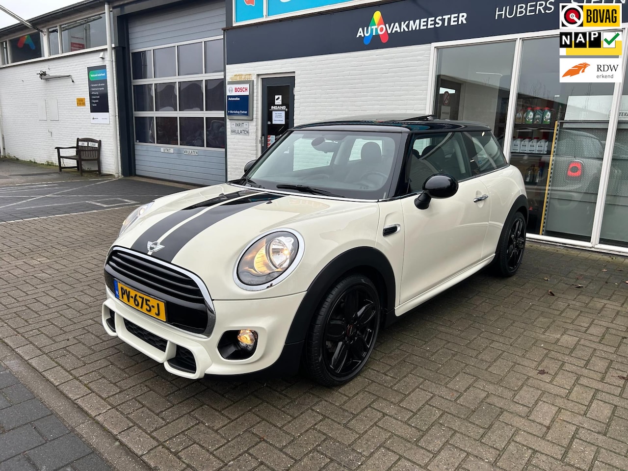 MINI Cooper - Mini 1.5 Business - AutoWereld.nl