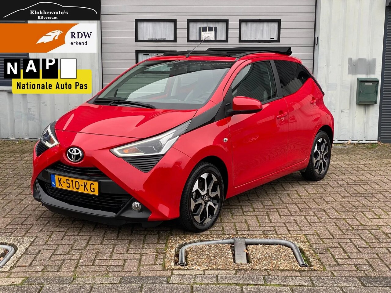 Toyota Aygo - 1.0 VVT-i x-joy cabrio Clima | Cruise | Carplay | Camera - AutoWereld.nl