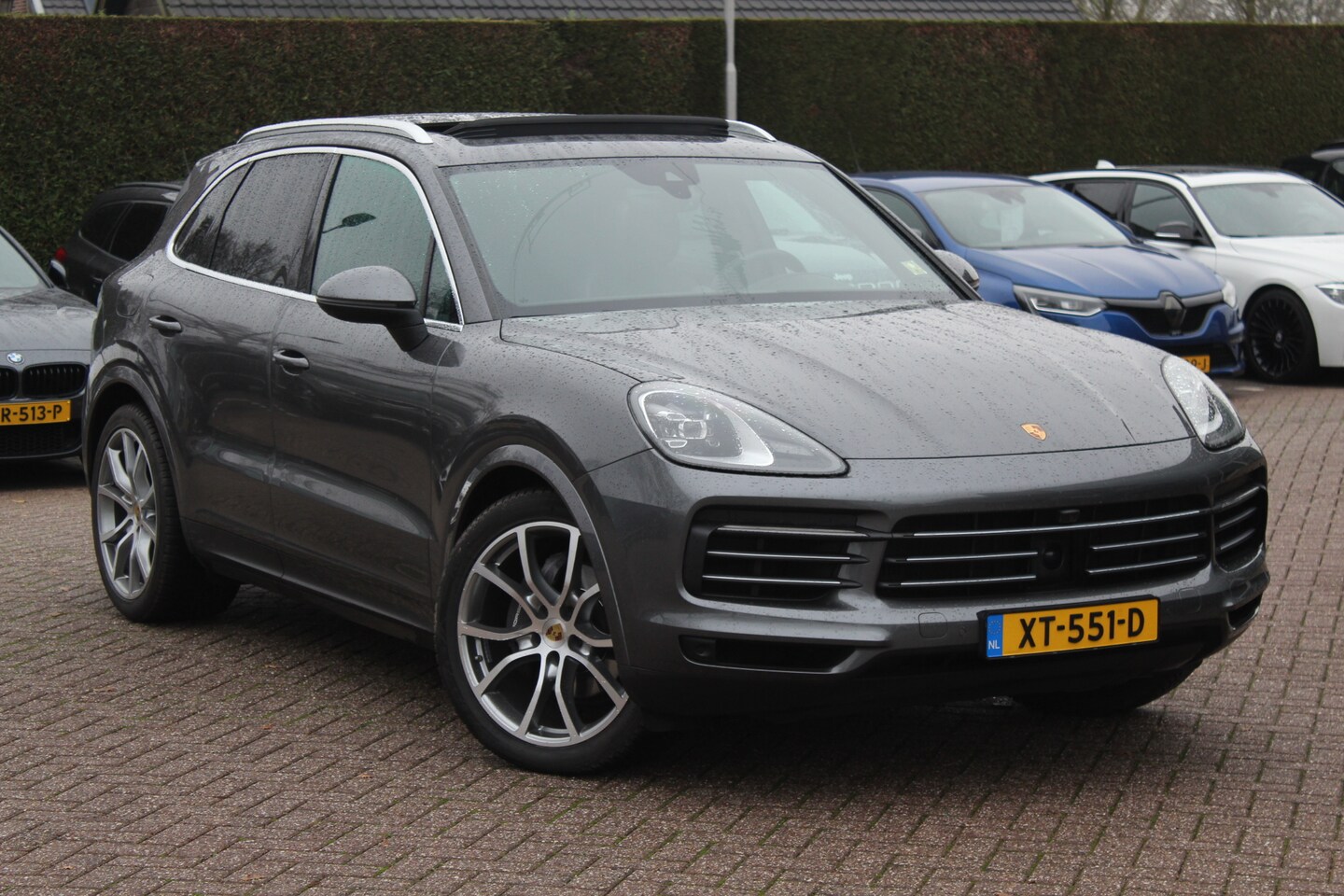 Porsche Cayenne - 3.0 / Panoramadak / 360Camera / Achterasbesutring / Keyless / 21'' / Sportchrono / Softclo - AutoWereld.nl