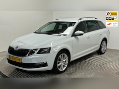 Skoda Octavia Combi - 1.0 TSI Greentech Clever Edition Automaat benzine parkeersensoren stoelverwarming carplay