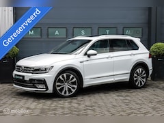 Volkswagen Tiguan - 2.0 TDI 4Motion R-Line|Pano|Camera|Trekhaak|