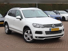 Volkswagen Touareg - 3.6 FSI Highline / Trekhaak / Camera / Leder / 18'' / Navigatie / DAB / Stoelverwarming /