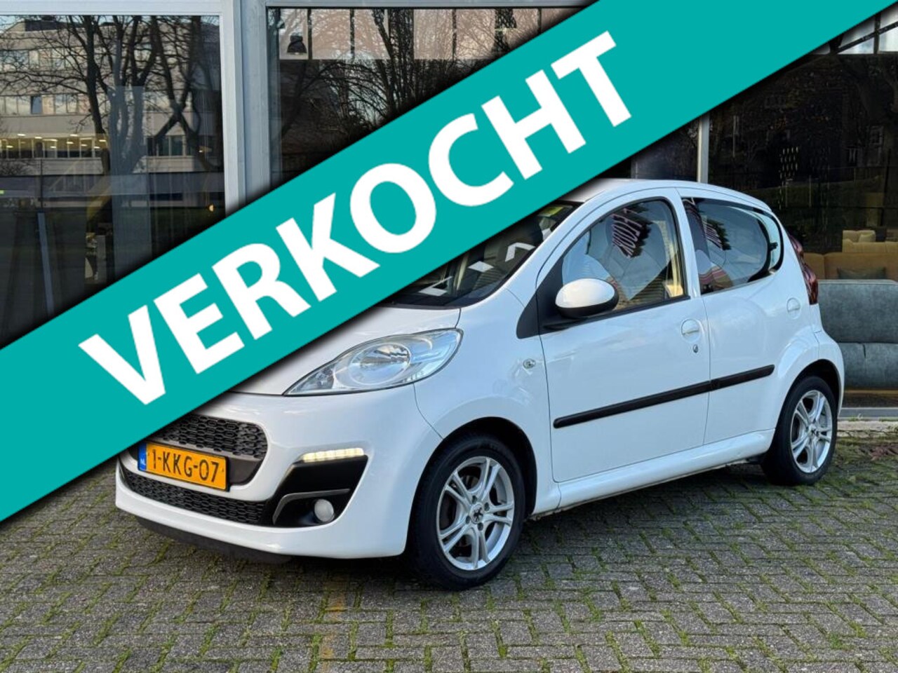 Peugeot 107 - 1.0 Active Airco Automaat 1e eigenaar 5deurs - AutoWereld.nl