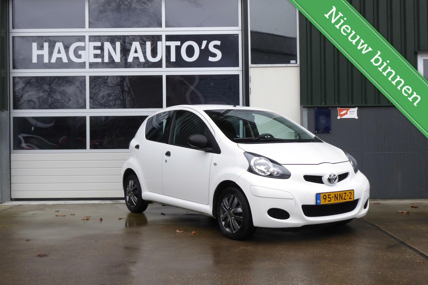 Toyota Aygo - 1.0-12V Cool 1.0-12V Cool, 5 Drs, 2010, Airco, 150.796 Km - AutoWereld.nl