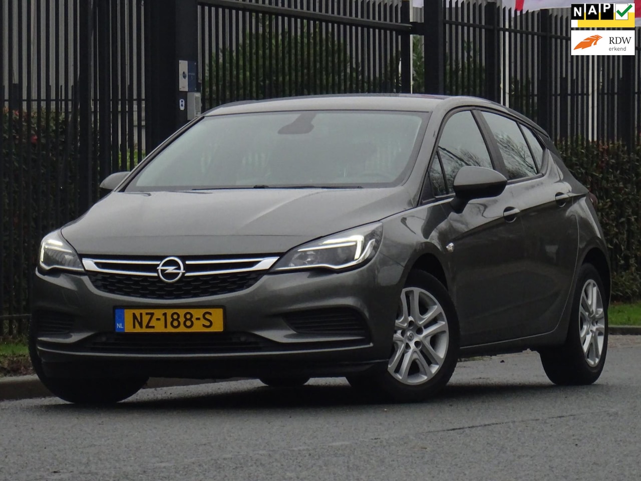 Opel Astra - 1.0 Online Edition AUTOMAAT NAP/NAVI/LED/PDC - AutoWereld.nl