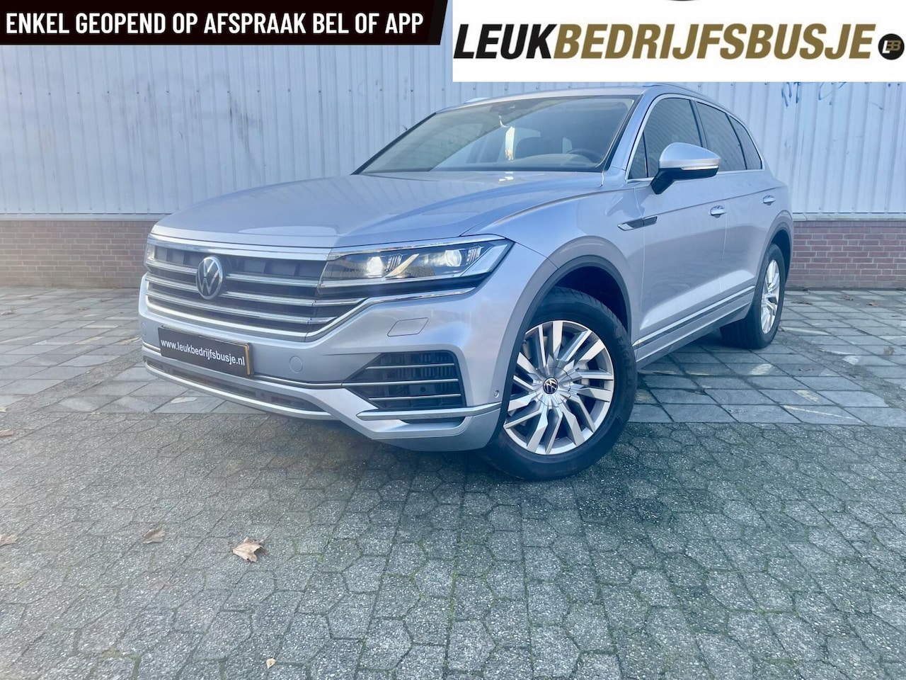 Volkswagen Touareg - , 3.0 TSI DSG 340pk PANO LEDER CARPLAY DCC VIRTUAL '21 - AutoWereld.nl