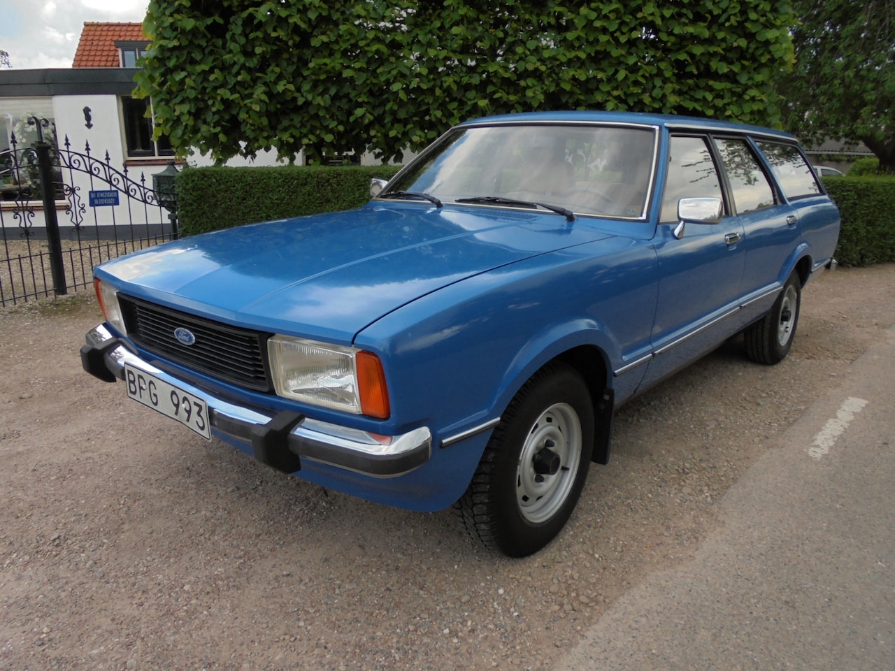 Ford Taunus - 2.0 L Kombi **KEIHARDE ZWEEDSE IMPORT**1e EIGENAAR** - AutoWereld.nl