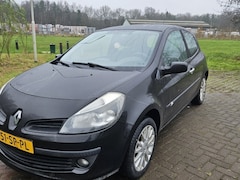 Renault Clio - 1.6-16V Dynam.Luxe