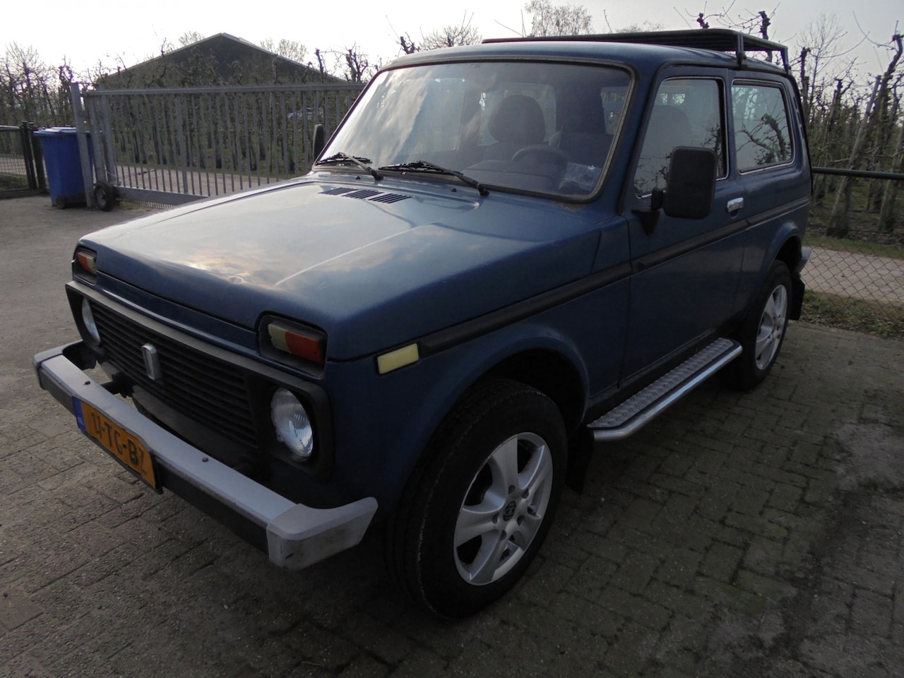 Lada Niva - 1.7i 4x4 **NL-AUTO**VERSN.BAK LAGER HOORBAAR** - AutoWereld.nl