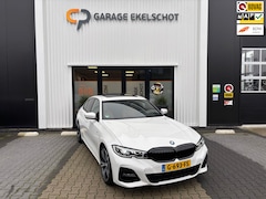 BMW 3-serie - 320i High Executive M Sport Edition