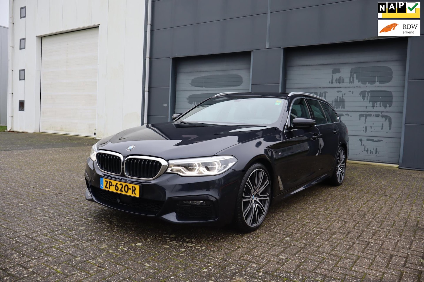 BMW 5-serie Touring - 520d M-Pakket 2019 Apple Carplay - AutoWereld.nl