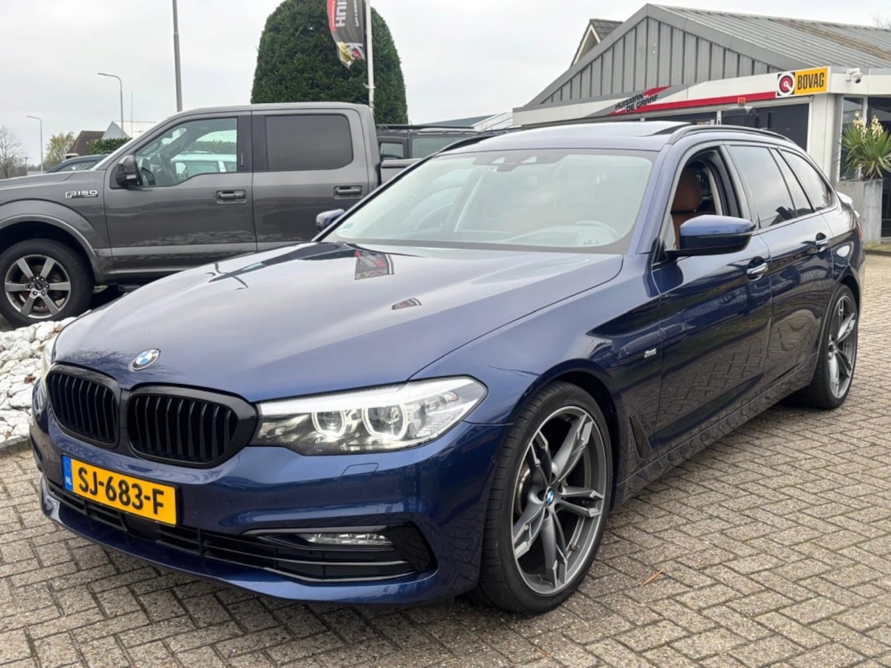 BMW 5-serie Touring - 520d High Executive 520D High Executive - AutoWereld.nl