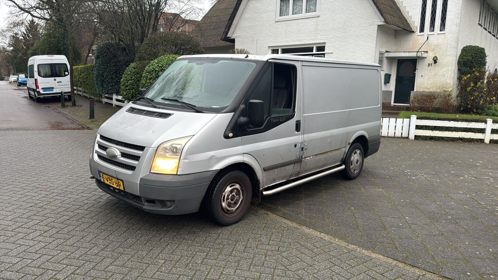 Ford Transit - 260S 2.2 TDCI SHD Airco Zilver 2009 - AutoWereld.nl