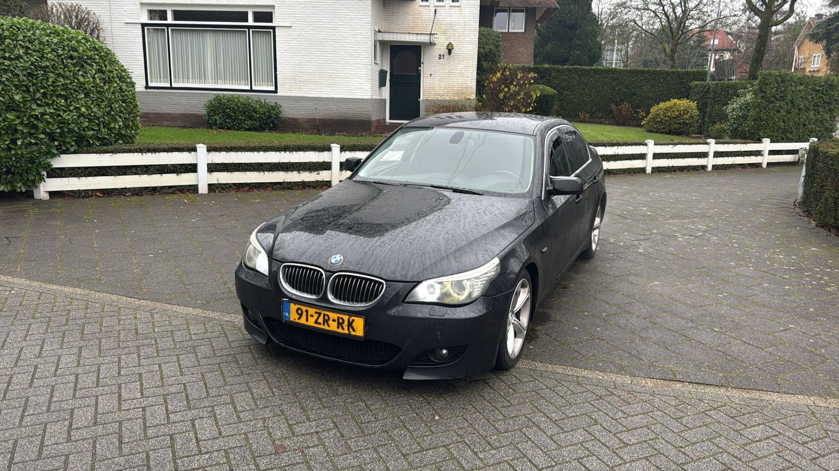 BMW 5-serie - 525i Business Line M Pakket Automaat Leer Bomvol Zwart 2008 - AutoWereld.nl