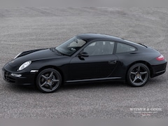 Porsche 911 - Carrera 4 'Wide-Body'