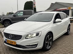 Volvo V60 - 2.4 D6 Twin Engine R-Design 2015 Wit Leer Trekhaak