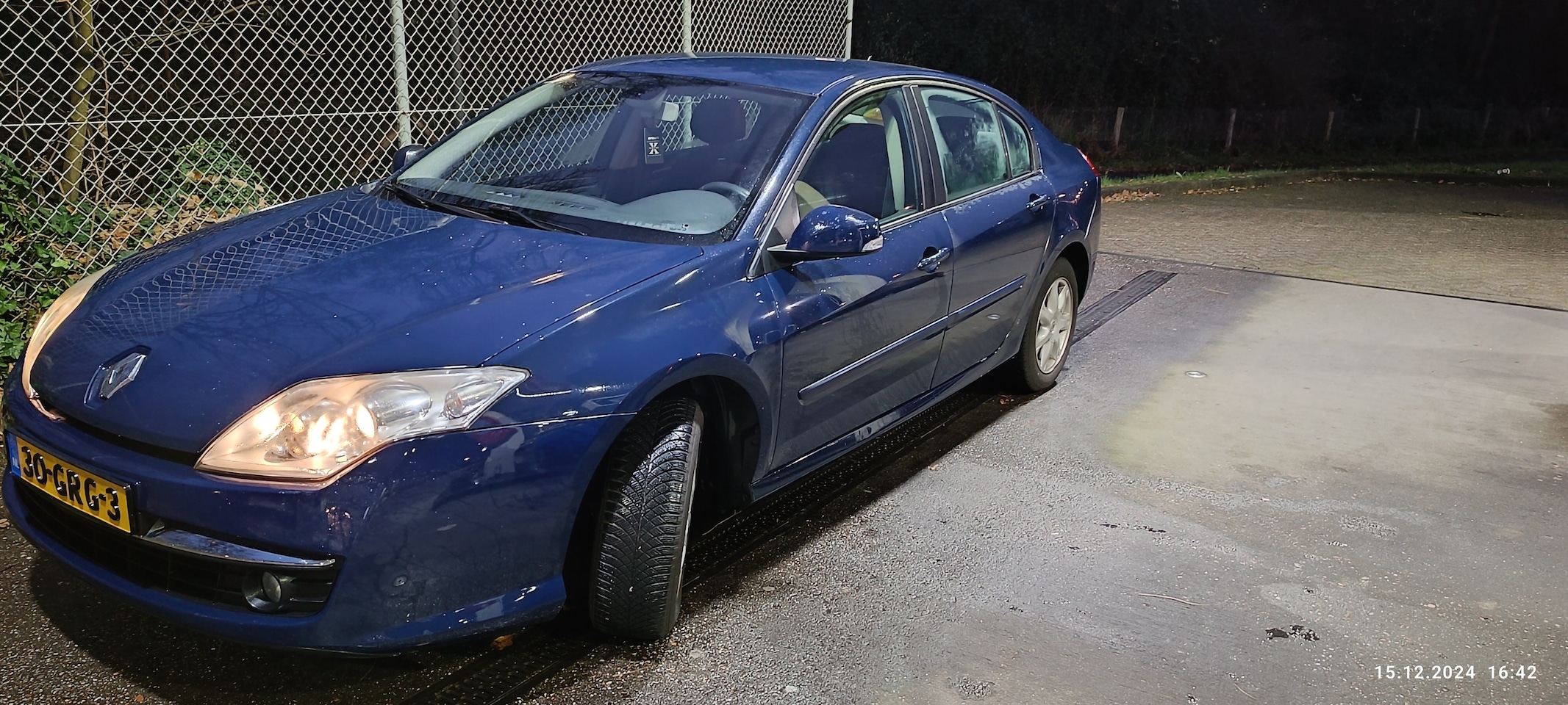 Renault Laguna - 2.0 16V Corporate - AutoWereld.nl