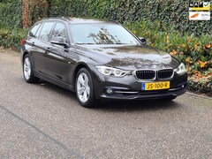 BMW 3-serie Touring - 320i Sport Navi Pro Panorama Trekhaak CarPlay