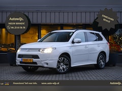 Mitsubishi Outlander - 2.0 PHEV Instyle+|Xenon|Leder|Camera|Schuifdak