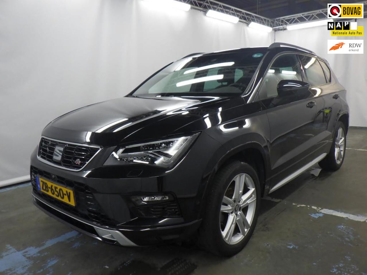 Seat Ateca - 1.5 TSI FR 150PK Business Intense+Xenon+navigatie+Vitrual+Alcantara+Elek-Klep+winter-pakke - AutoWereld.nl