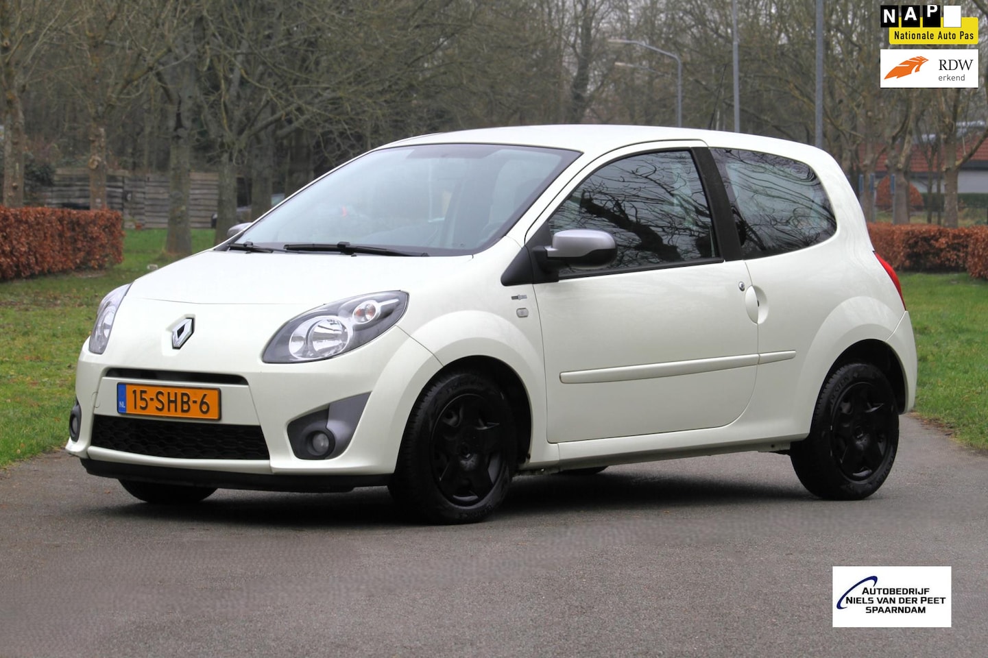 Renault Twingo - 1.2-16V Night & Day / Airco / Verschuifbare achterbank / Cruise control / enz. - AutoWereld.nl