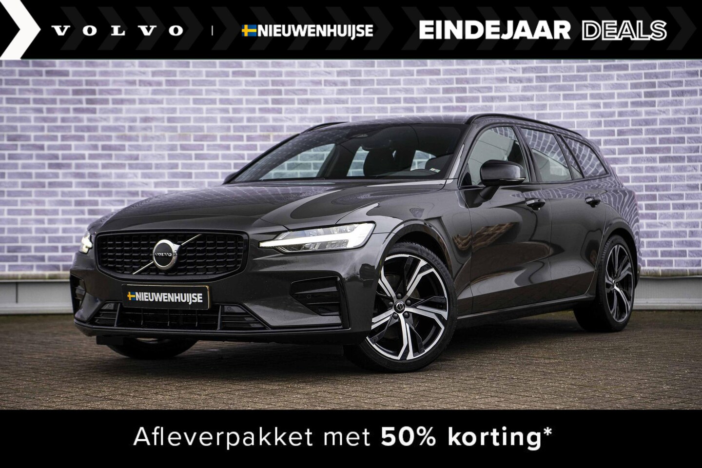 Volvo V60 - 2.0 B4 Plus Dark | Adaptive Cruise Control | 19” | Camera | Apple Carplay | Memory Seats | - AutoWereld.nl