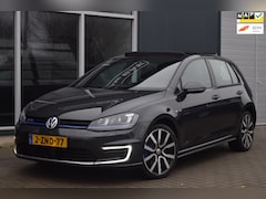 Volkswagen Golf - 1.4 TSI GTE | Pano | ACC | Lane Assist | Leder | APK 12-2025