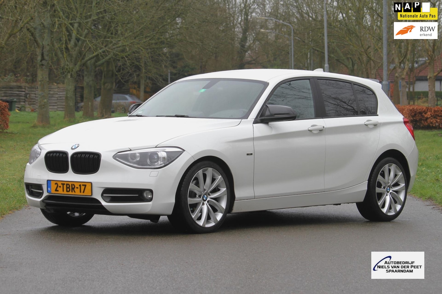 BMW 1-serie - 116i M-Sport Business+ / Airco met climate control / Xenon verlichting / Cruise control / - AutoWereld.nl