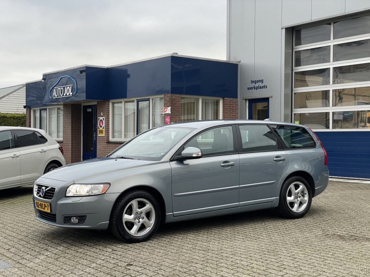 Volvo V50 - 2.0 Business Edition | airco | cruise control | elektrische rame - AutoWereld.nl