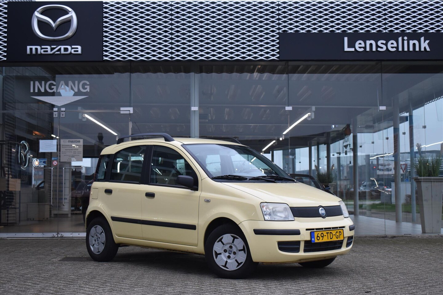 Fiat Panda - 1.1 Young | AIRCO | Goed onderhouden | Zuinig | Elek. ramen | *meeneemprijs* - AutoWereld.nl