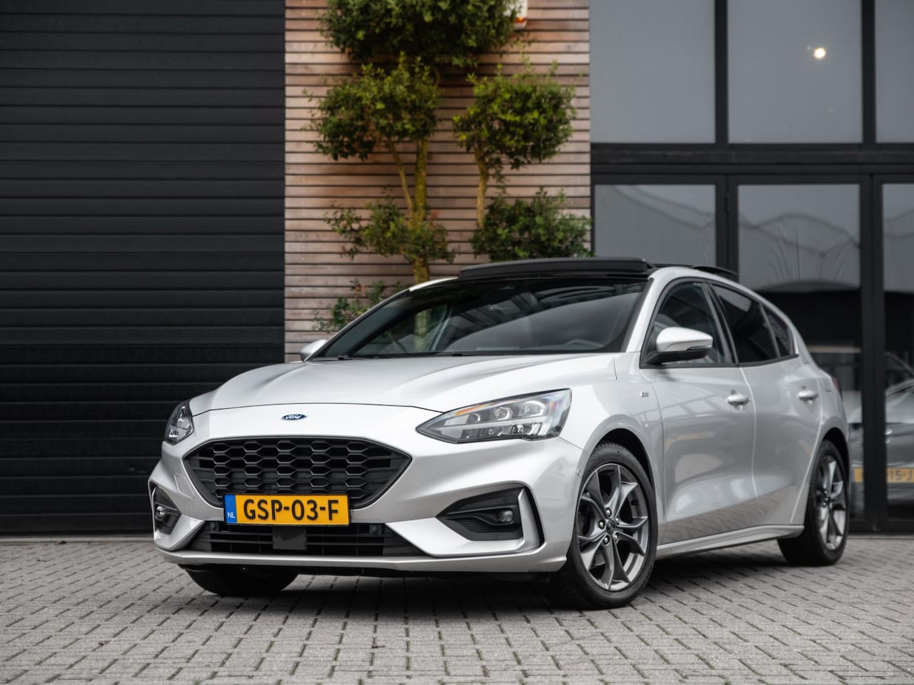 Ford Focus - 1.0 EcoBoost ST-Line Pano ACC B&O Cam - AutoWereld.nl