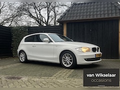 BMW 1-serie - 116i Business Line AUTOMAAT 2010 +PANO/PDC/STOELVERWARMING