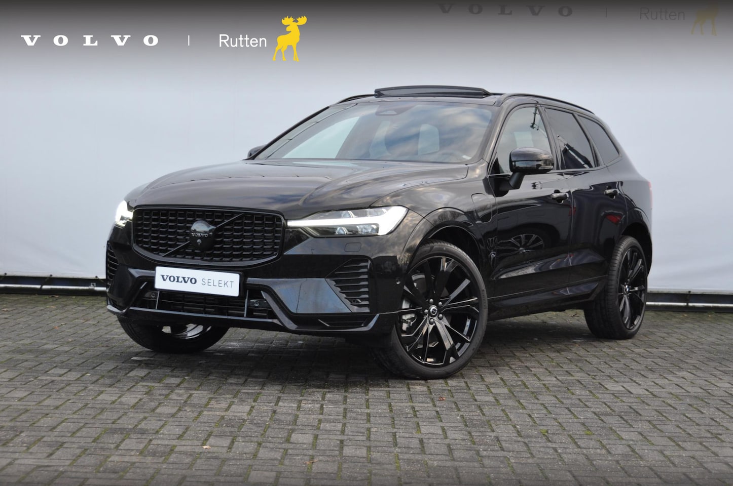 Volvo XC60 - T6 350PK AWD Ultra Black Edition Long range / Head-up display / Harman Kardon audio / Pano - AutoWereld.nl