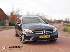 Mercedes-Benz C-klasse Estate - 300 de | Apple Carplay | Camera | Trekhaak | Cruise Control | LED |