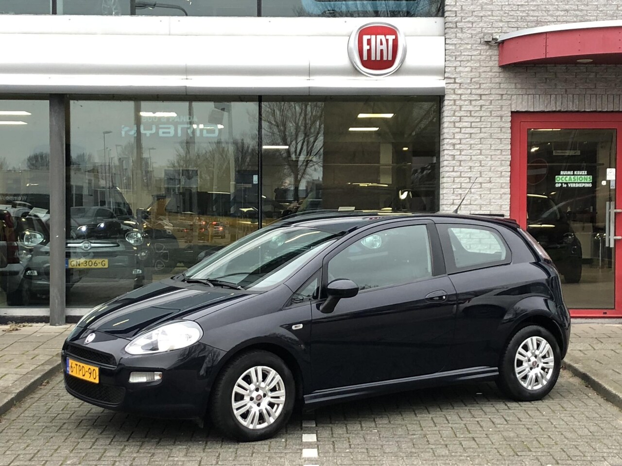 Fiat Punto - TwinAir Turbo 100 Street AIRCO|TREKHAAK|BLUETOOTH|USB|AUX - AutoWereld.nl