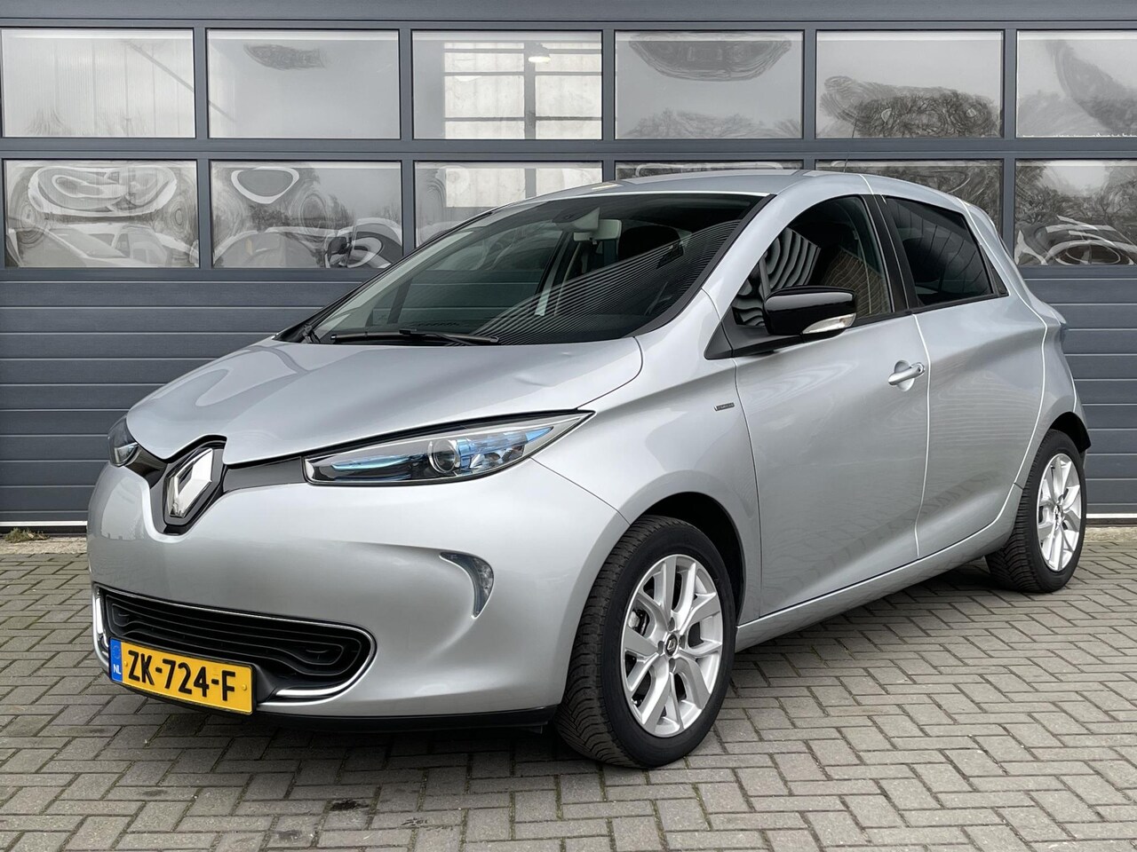 Renault Zoe - R110 LIMITED 41 KWH I KOOPACCU I APPLE/ANDROID I NAVIGATIE I CLIMATE CONTROL I CRUISE CONT - AutoWereld.nl