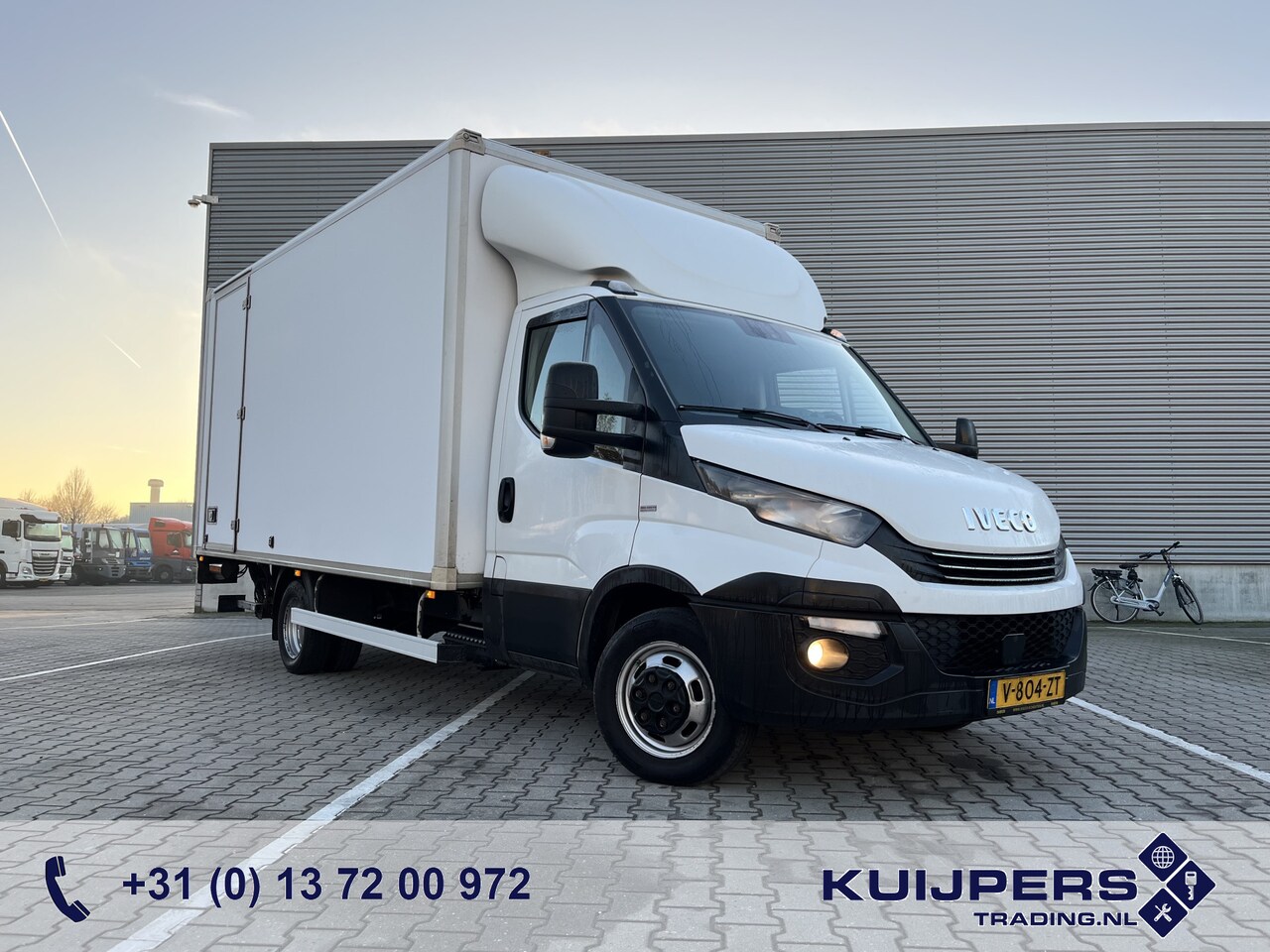 Iveco Daily - 40C18 Hi-Matic / Box / Loadlift / APK TUV 05-25 - AutoWereld.nl