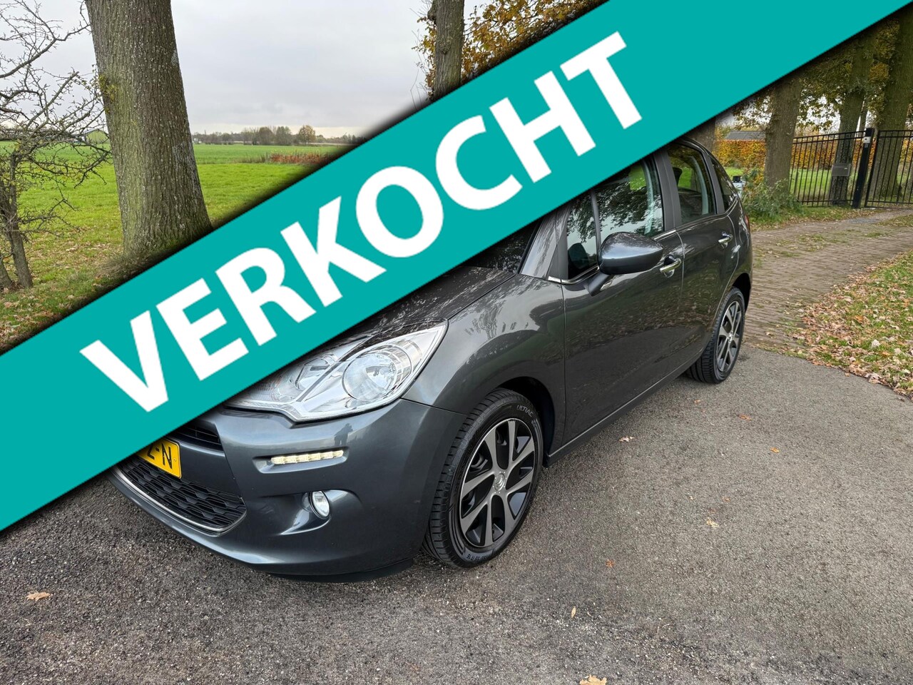 Citroën C3 - 1.2 PureTech Selection / Navi / Airco / NAP / PDC / Apk - AutoWereld.nl