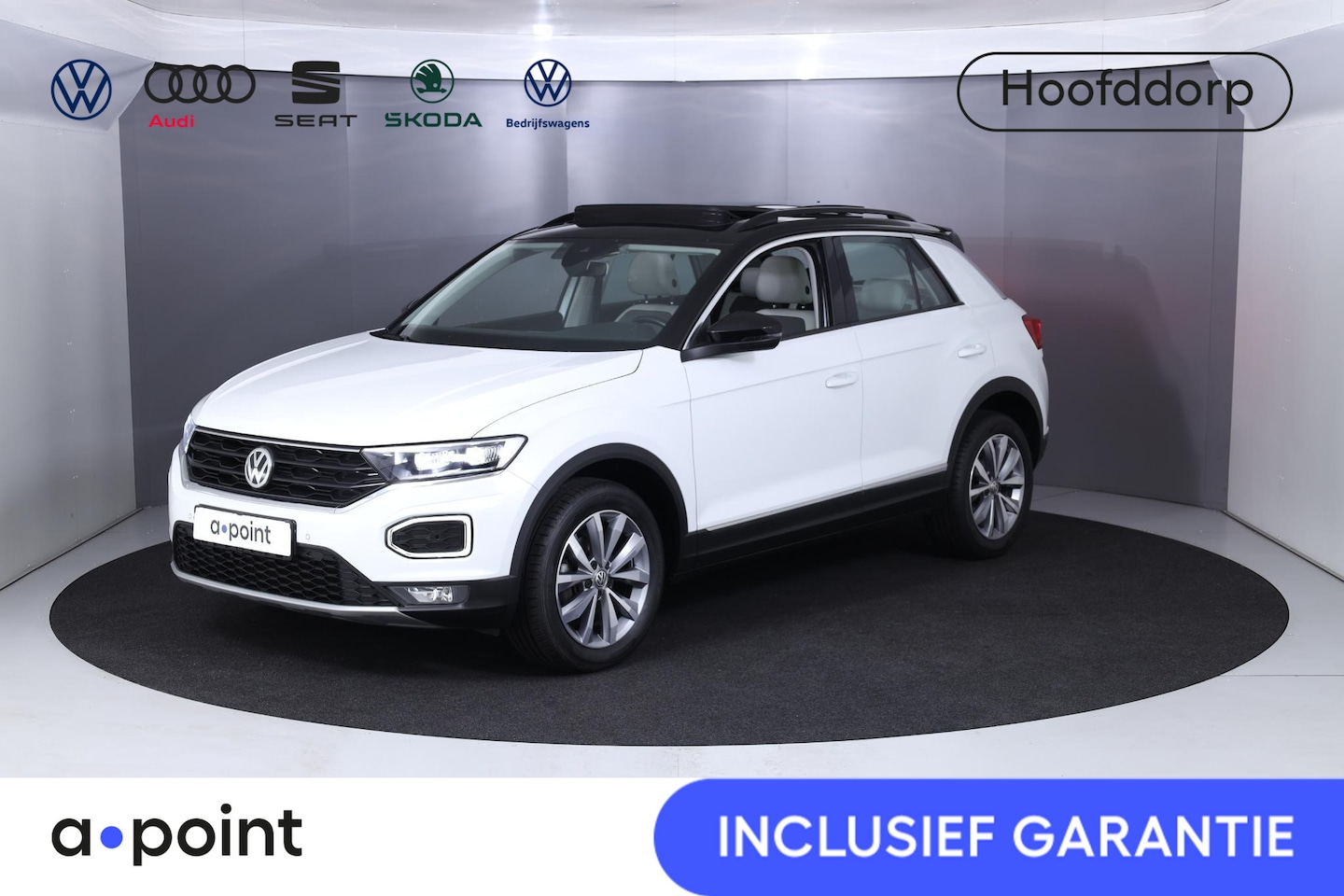 Volkswagen T-Roc - 1.5 TSI Style 150 pk Automaat (DSG) | Navigatie | Panoramadak | Parkeersensoren | Adaptiev - AutoWereld.nl