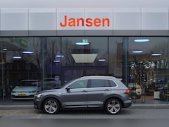 Volkswagen Tiguan - 1.5 TSI ACT Highline Business R | Pano | 360 Camera | Navi | Leder | Trekhaak