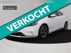 Volvo V40 - 2.0 D2 R-Design Business (NAVIGATIE, STOELVERWARMING, XENON, ALCANTARA, BLUETOOTH)