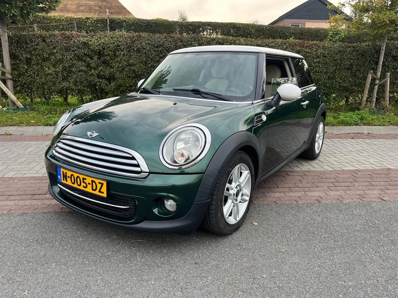 MINI Cooper - Mini , Leer, Stoelverwarming, Pdc 1.6 Chili - AutoWereld.nl