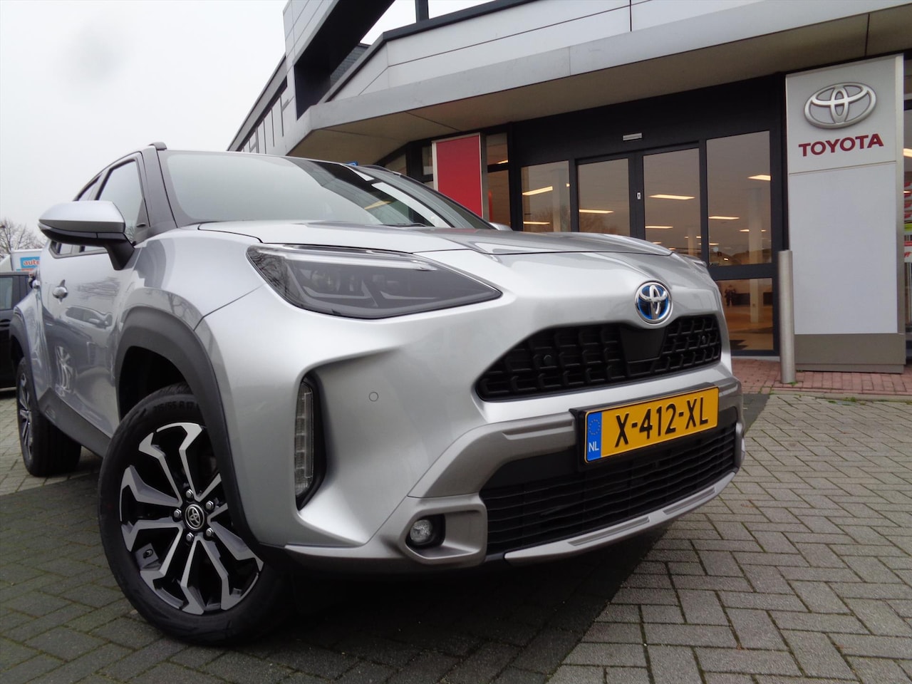 Toyota Yaris Cross - 1.5 Hybrid CVT Explore | NAVI | PARKEERSENSOREN | STOELVERWARMING - AutoWereld.nl