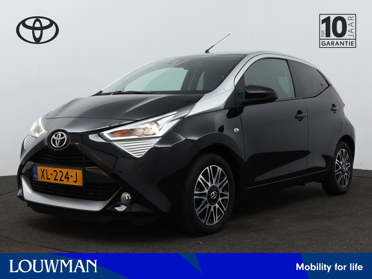 Toyota Aygo - 1.0 VVT-i x-clusiv | Camera | LM Velgen | - AutoWereld.nl