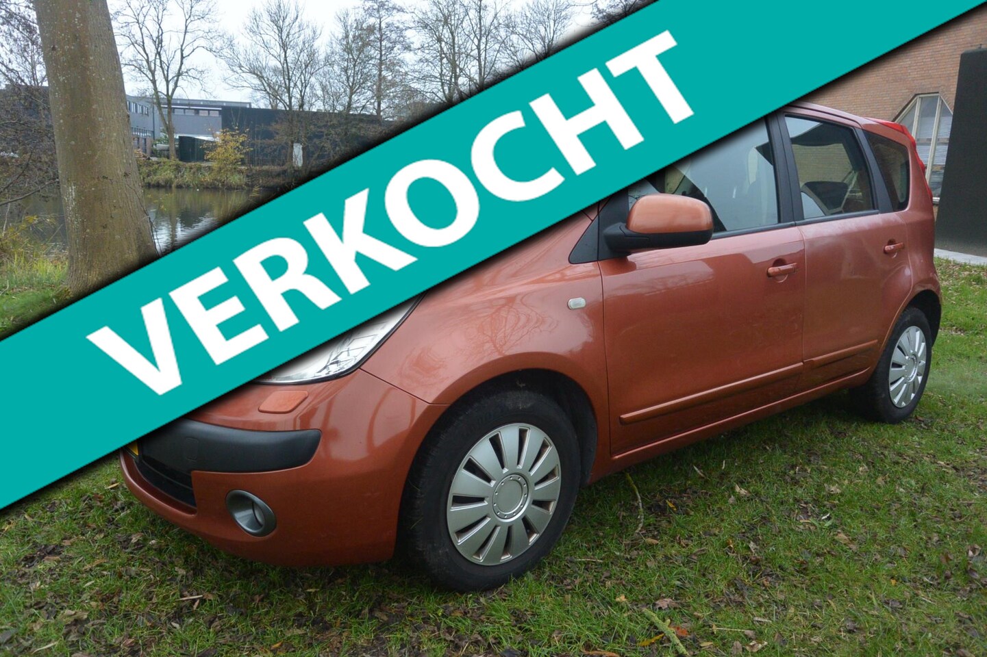 Nissan Note - 1.6 Tekna*automaat*airco*parrot - AutoWereld.nl