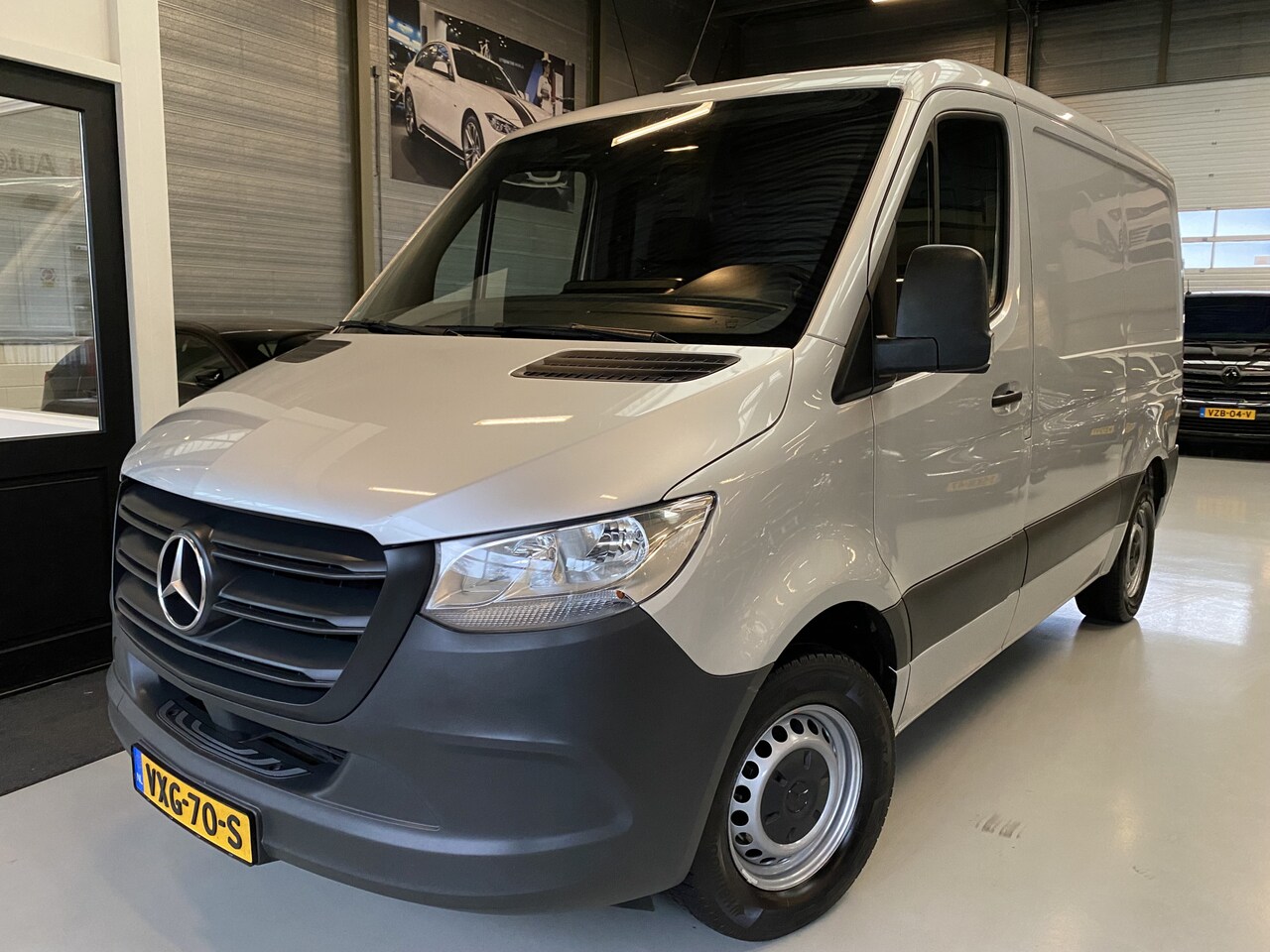 Mercedes-Benz Sprinter - 314 2.2 CDI L1H2 Navi, Camera, Trekhaak, Cruise - AutoWereld.nl